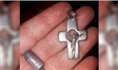 Boy saved from a bullet by the crucifix he wore around his neck in Argentina